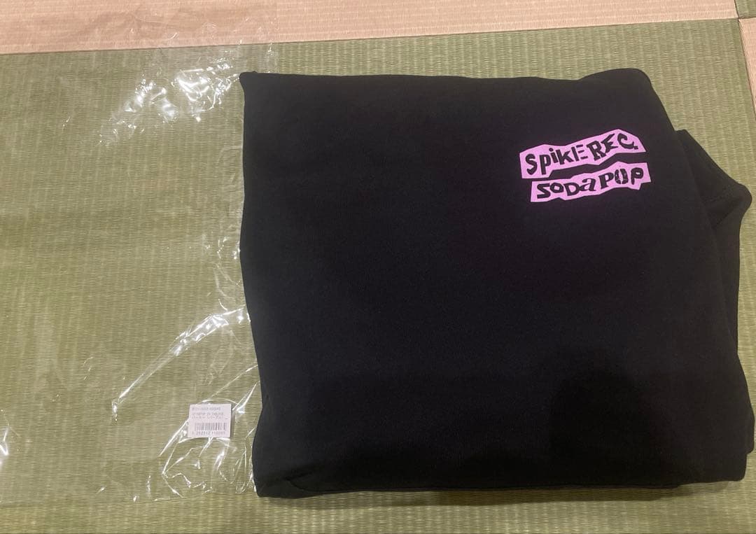 GLAY HISASHI SPIKEPOP 25 TABLOID パーカー - メルカリ