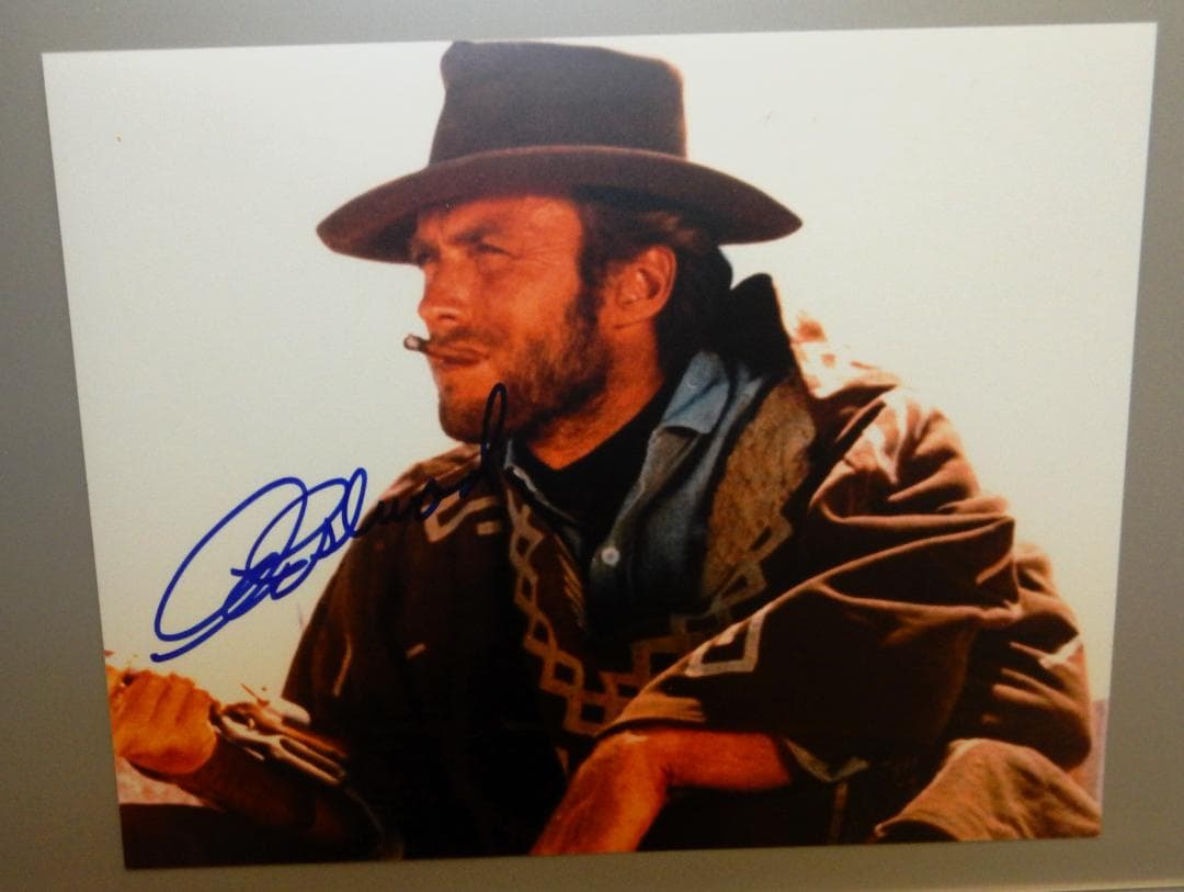 週末特価！　クリント・イーストウッド　直筆サインポートレート・証明書付き Clint Eastwood クリント イーストウッド 直筆サイン PHOTO