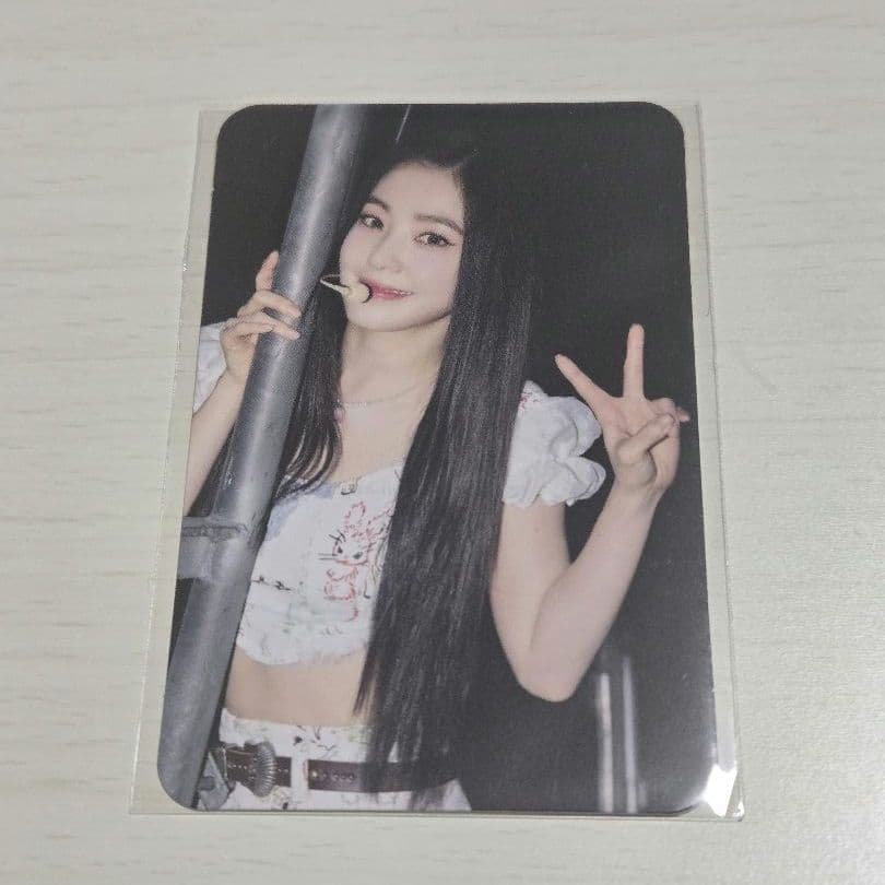 SM 30周年記念 Red Velvet アイリーン　トレカ