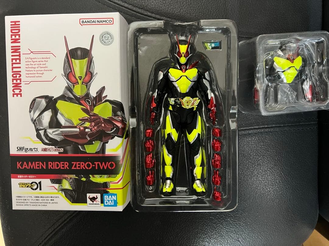 o*0様 s.hフィギュアーツ仮面ライダーゼロツー（アルトver） 仮面ライダーゼロワン』飛電或人が変身した仮面ライダーゼロツーがS.H.