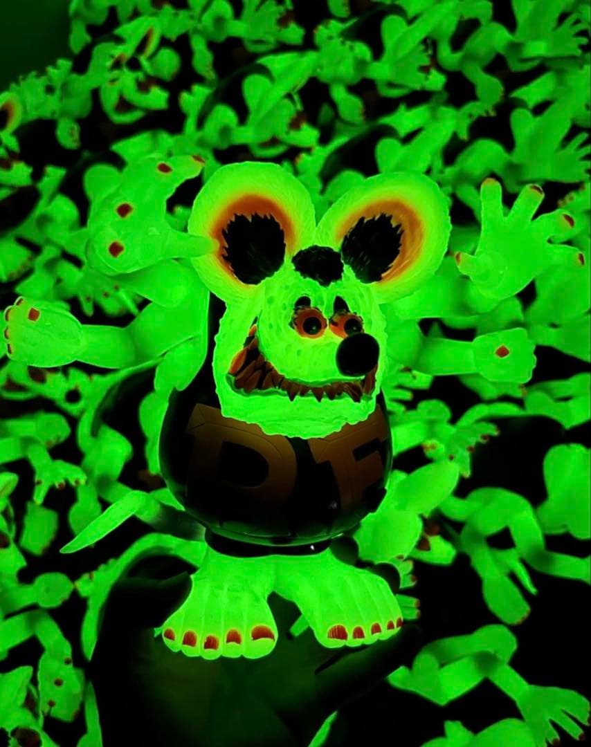 MxMxMアシュララットフィンク蓄光 RATFINK × MAGICAL MOSH MISFITS ラットフィンク蓄光 blackbook toy M