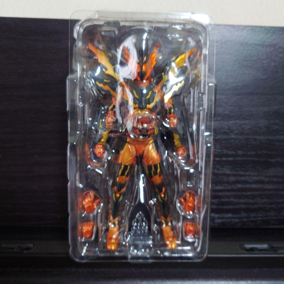 S.H.Figuarts　クローズマグマ