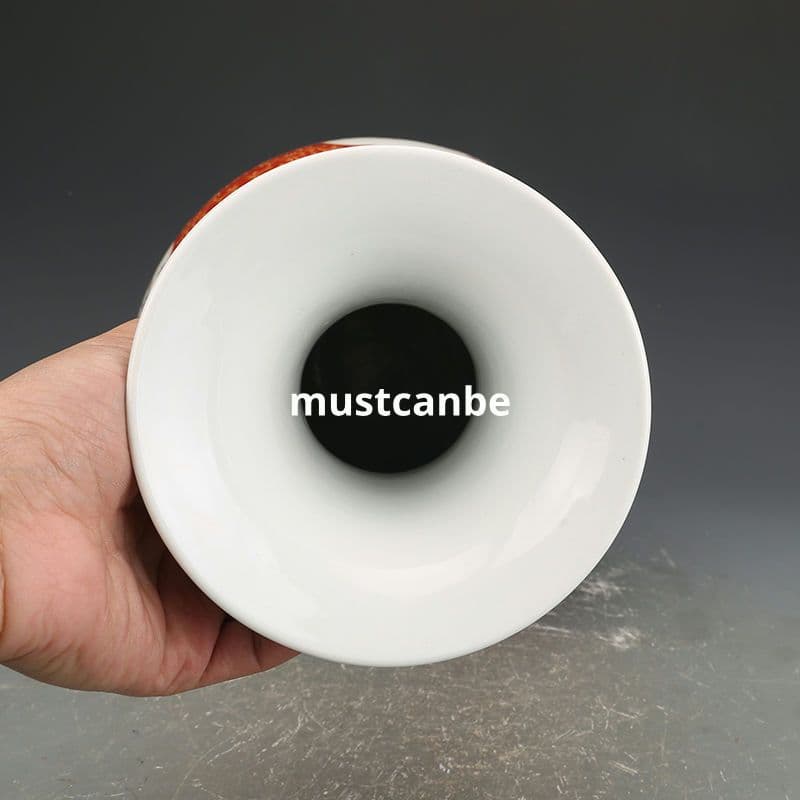 清雍正黄地琺瑯彩開窓花卉賞瓶 景徳鎮 陶磁器 装飾品 現代工芸品 美術