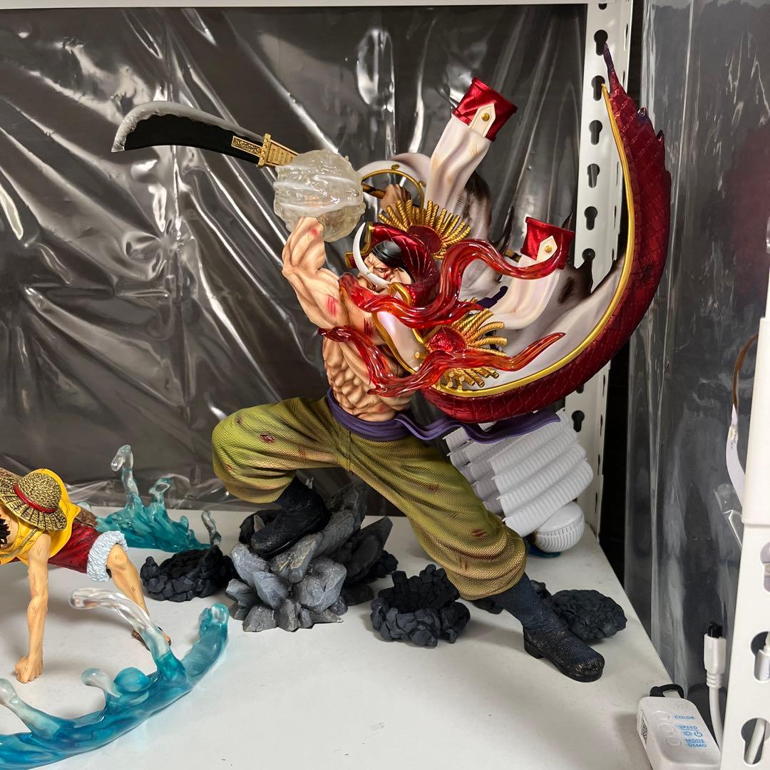 白ひげ　フィギュア　ワンピース