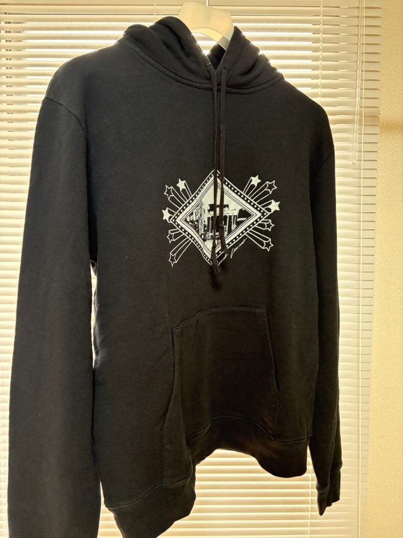 saint laurent paris グラフィックプリント ブラックパーカー