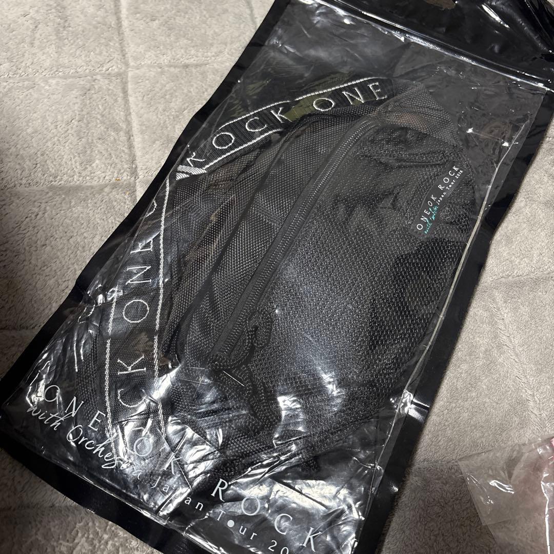 ワンオクロック　ボディバッグ 41wqMPH10gL._AC_UY1000_.jpg