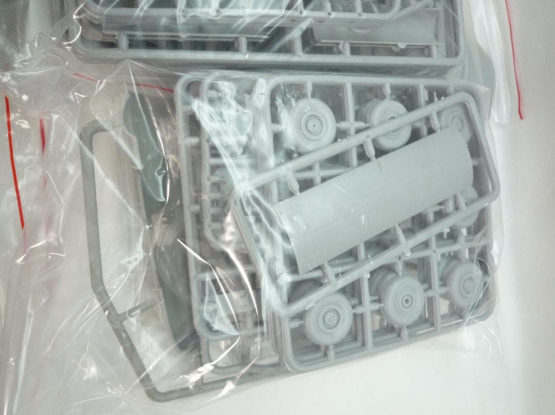 Myasishchev 3M Bison 1:72 プラモデル 72008 - メルカリ