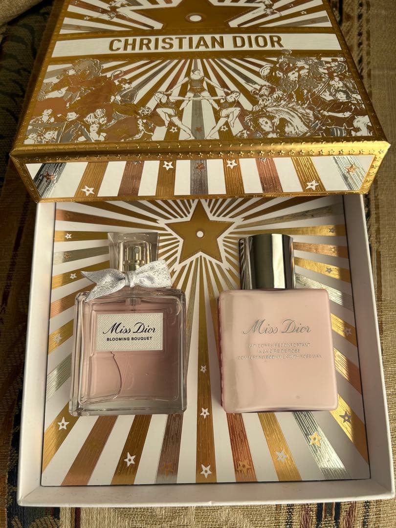 ミスディオール　ブルーミングブーケセット 2025 クリスマスコフレ