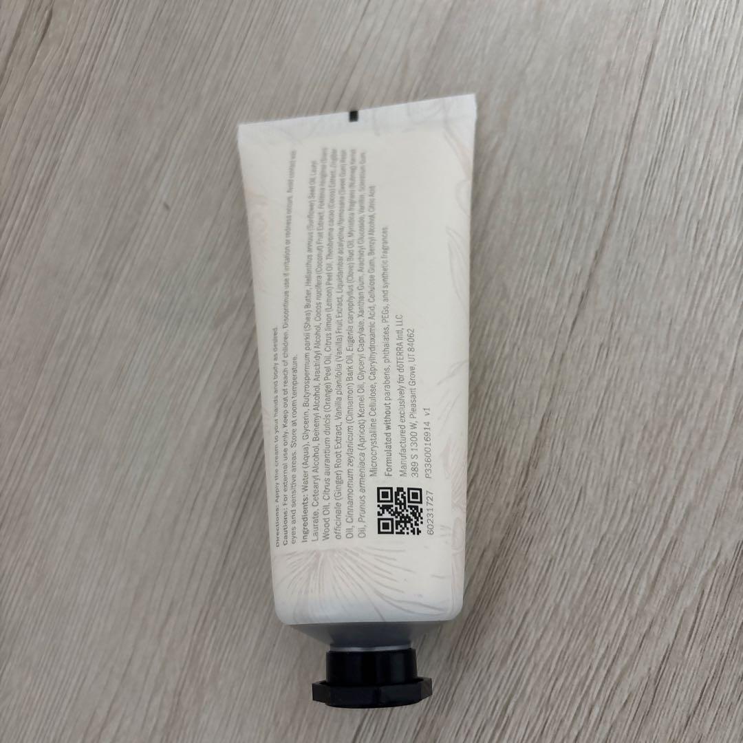 新品未開封 ドテラ バニラドリーム ハンドクリーム ホリデー限定品