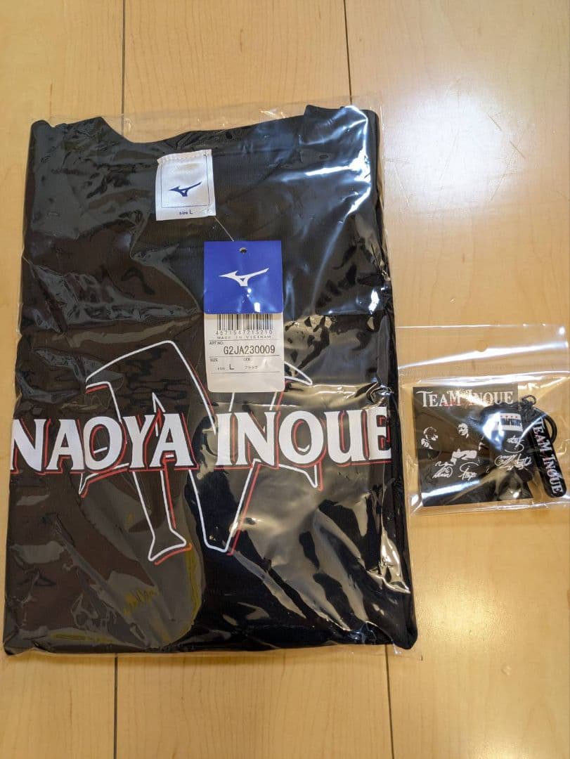 井上尚弥 VS ムロジョン・アフマダリエフ 後援会Tシャツ キーホルダーセット 井上尚弥 VS ムロジョン・アフマダリエフ 後援会Tシャツ キーホルダー