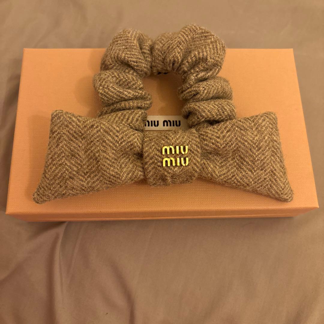 miumiu ミュウミュウ シェブロン ウールリボンシュシュ
