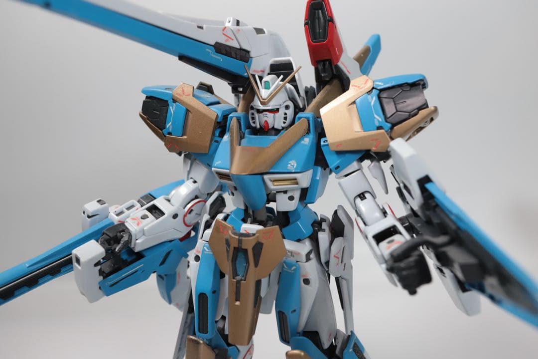 MG V2アサルトバスターガンダム 完成品
