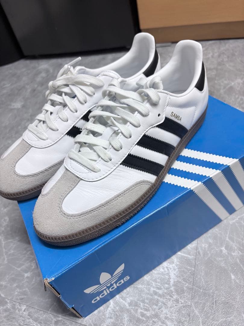 adidas SAMBA ホワイト/ブラック スニーカー