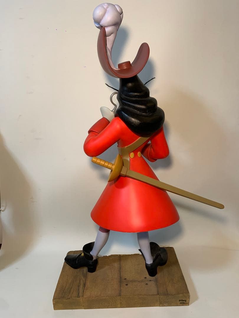 ディズニー ピーターパン フック船長 ビッグ フィギュア スタチュー
