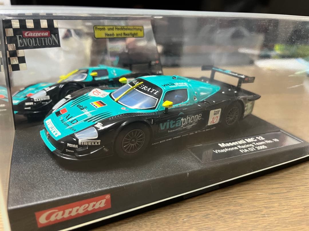 ミニカー Maserati MC12 vitaphone FIA GT 2005