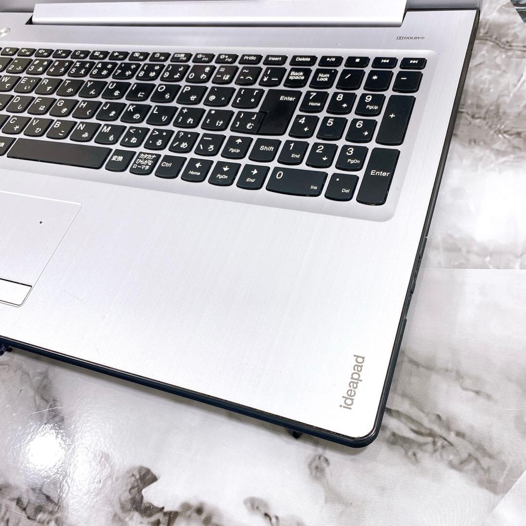 人気のレノボ✨クールなシルバー✨新品SSD✨薄型ノートパソコン✨カメラ