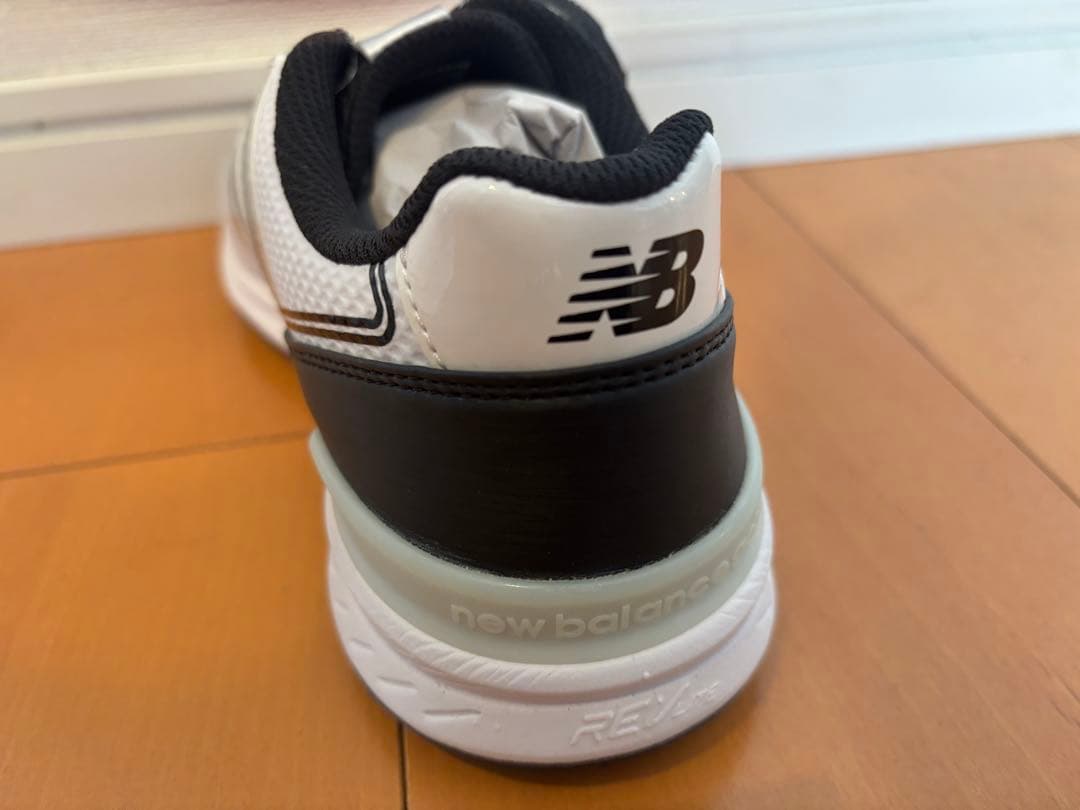 未使用‼️New Balance ゴルフシューズ 女性用 ホワイト　22.5cm