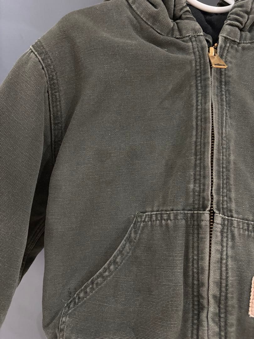 Carhartt フード付きジャケット オリーブグリーン - メルカリ