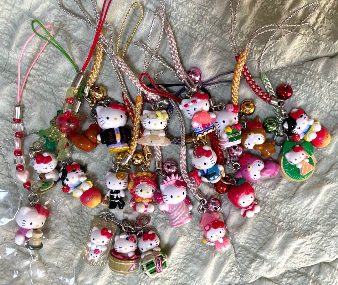 ご当地キーホルダー キティちゃん セット売り Amazon | (ご当地キティ)北海道限定ホタテキティ根付 | サンリオ