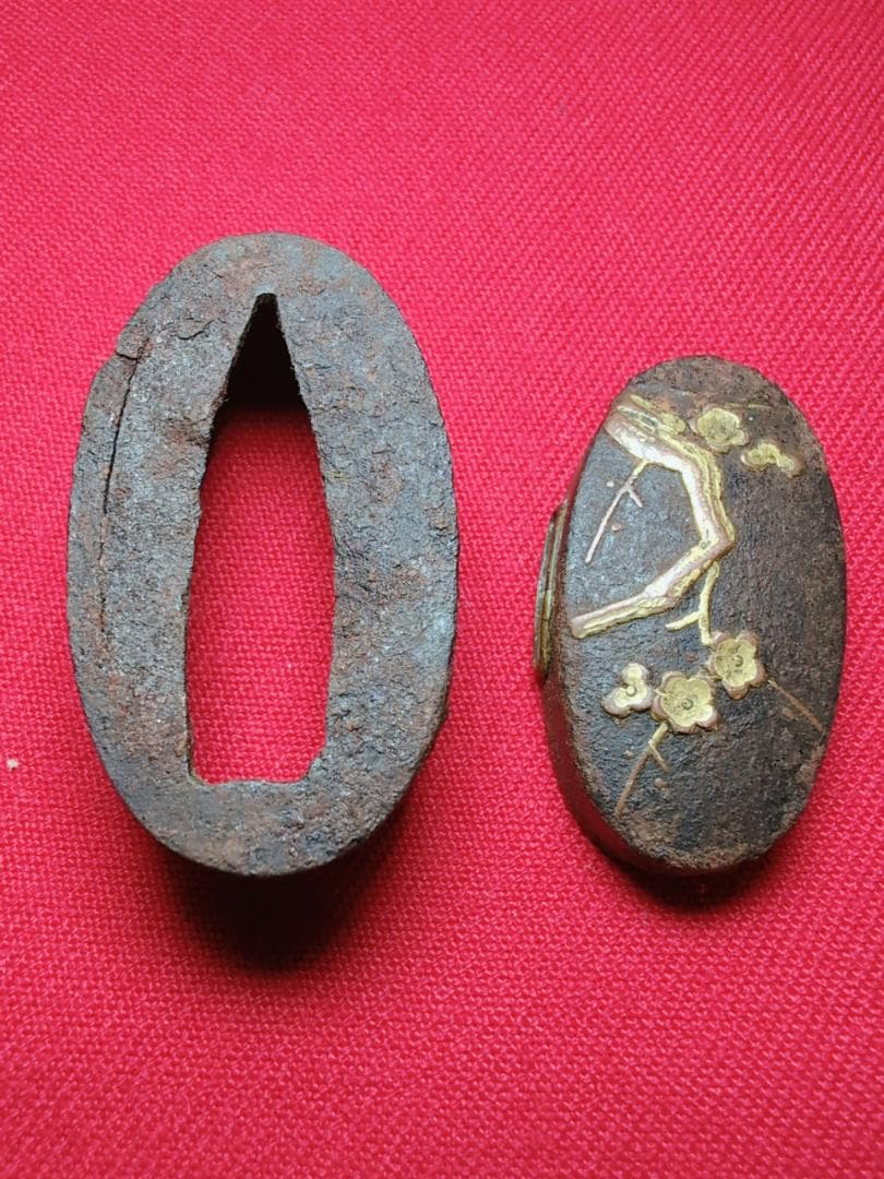 鉄地 梅樹図 縁頭 金色絵 拵 日本刀 刀装具 骨董 古美術