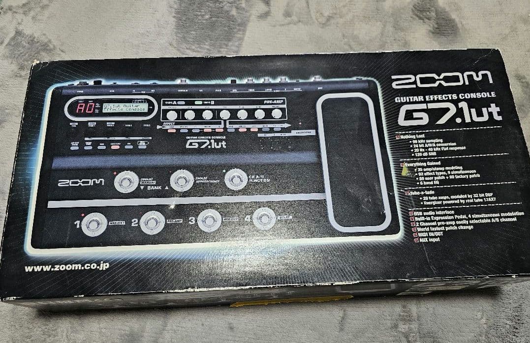 ZOOM G7.1ut 真空管搭載 マルチエフェクター