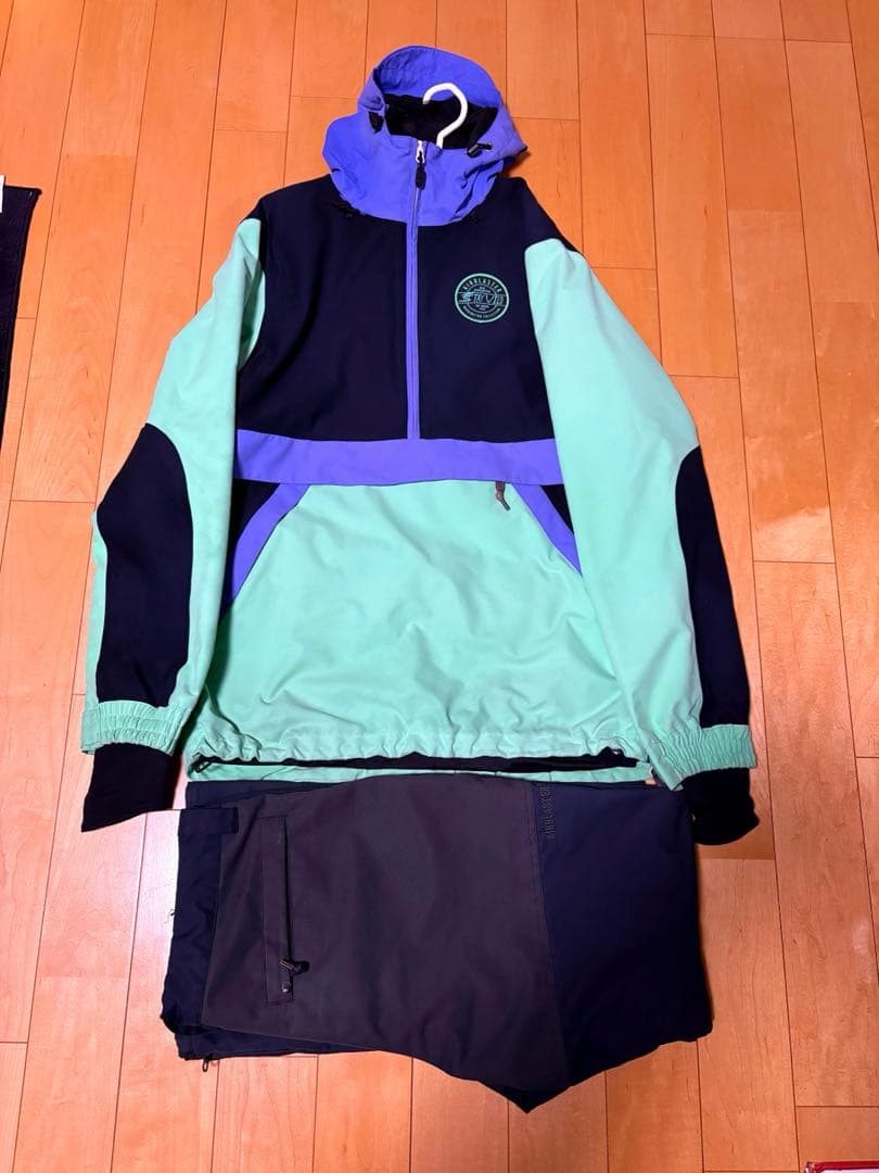 エアブラスター　スノーウェア　M上下セット