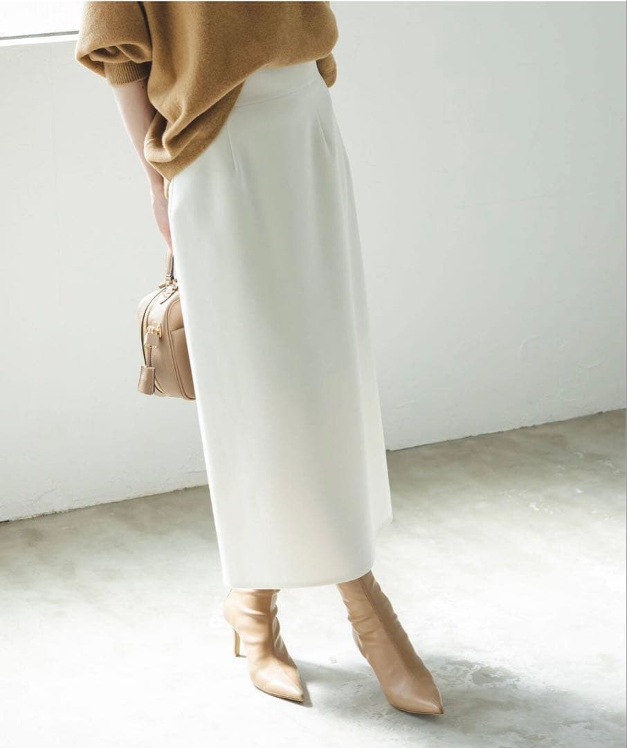 ノーブル　ジャージーライクカラータイトスカート ホワイト　38