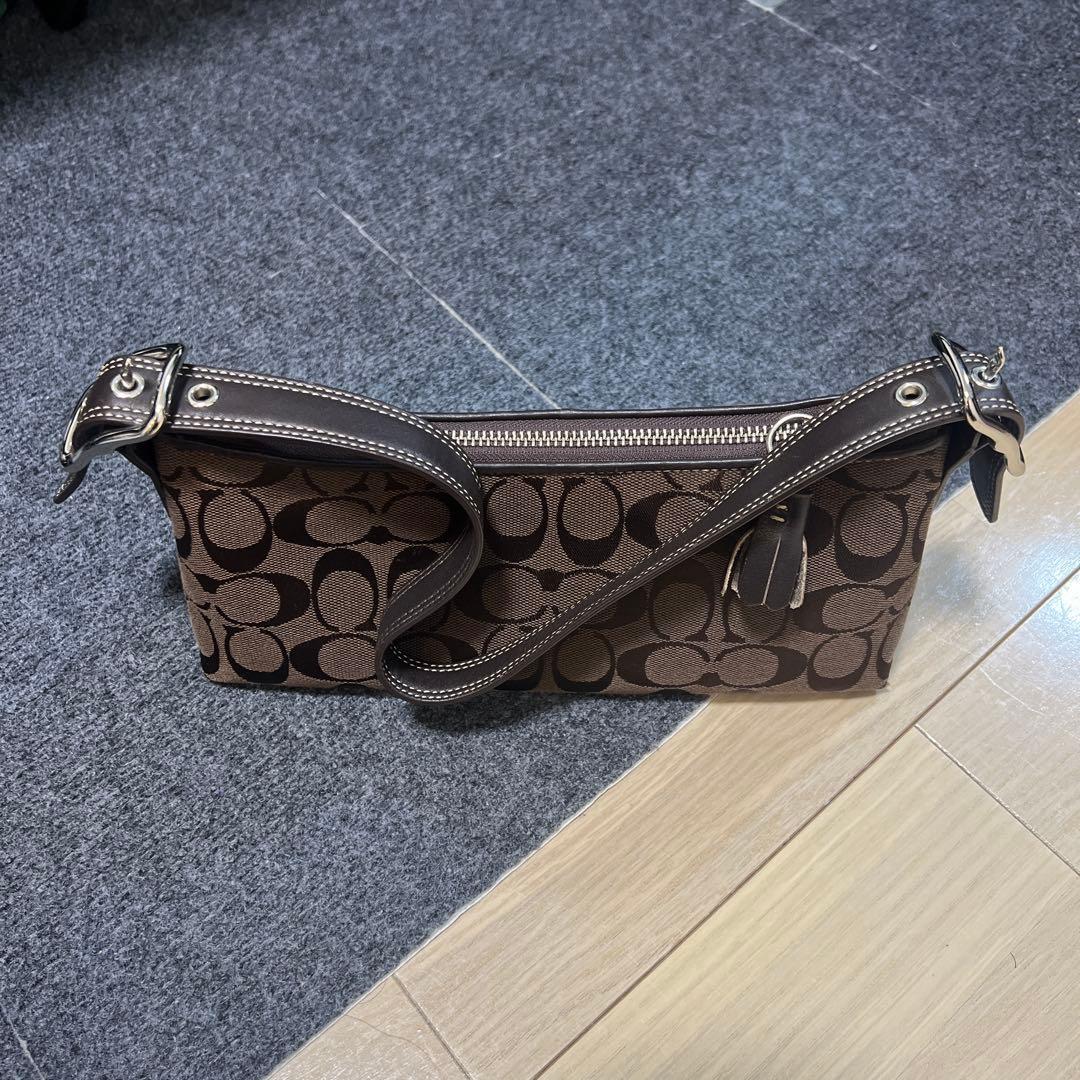 【ななみさん専用】COACH ワンショルダーバッグ　シグネチャー