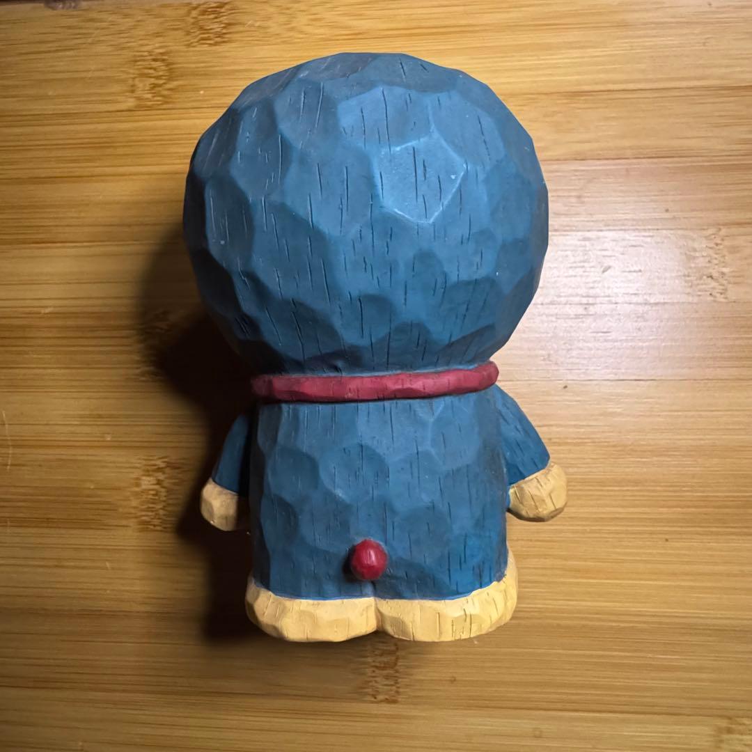希少、ドラえもんズベル：ドラえもん・木彫り風クラシック・フィギュア