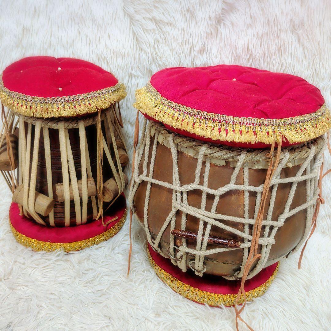 良品】インド伝統楽器 タブラ バヤン 2個セット クッション付 - メルカリ