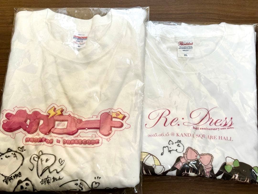 ドレスコード MEGAFON Tシャツ
