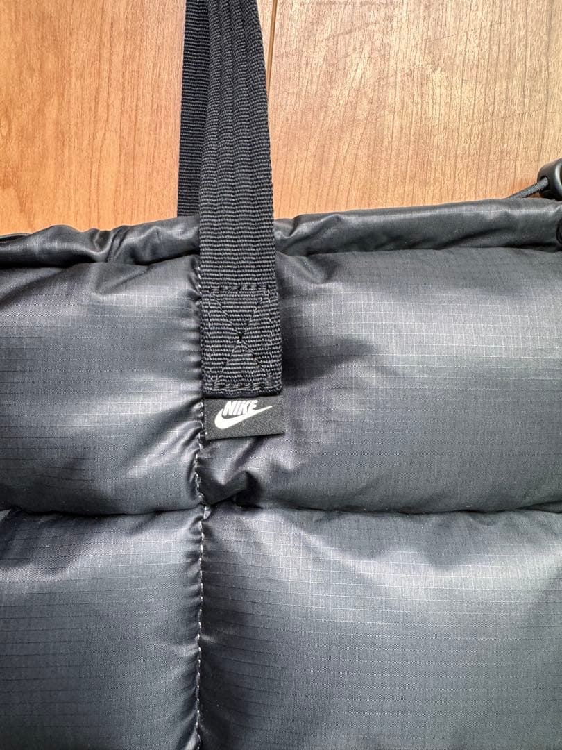 ナイキNIKEパフルトートバッグ24L - メルカリ