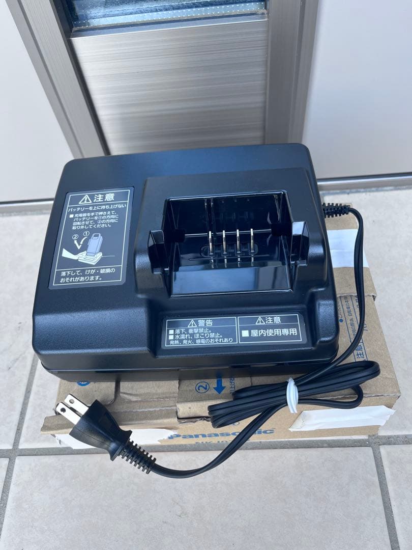 Panasonic NKJ073Z電動自転車充電器