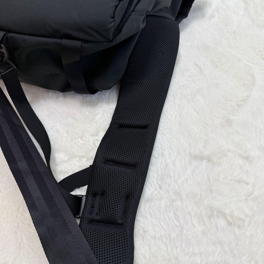 美品】ミステリーランチ アウトサイダー メッセンジャーバッグ 黒 2way