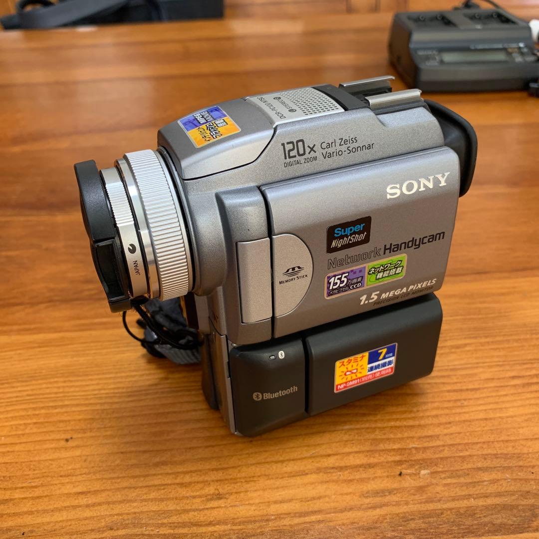 ビデオカメラ SONY Handycam DCR-PC120