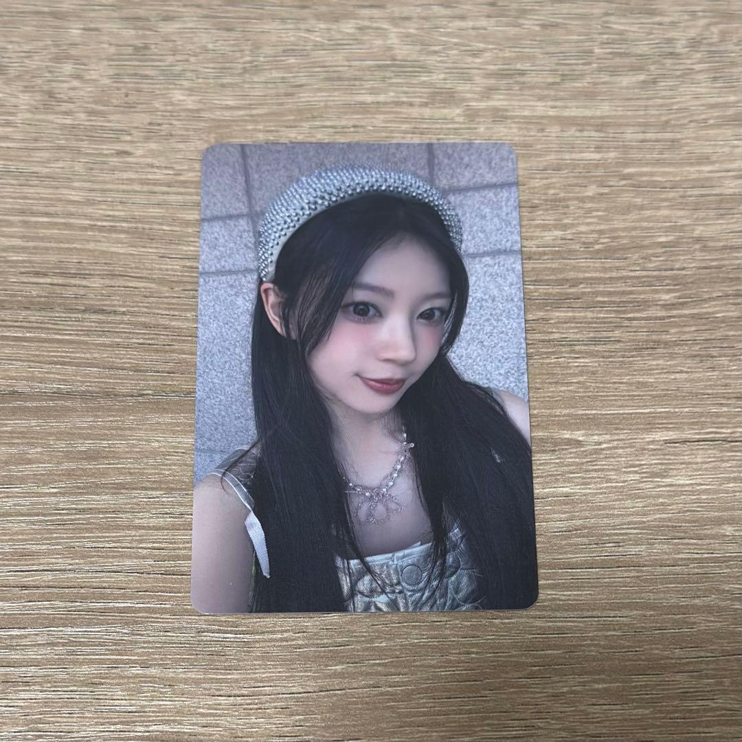 ILLIT モカ GLITTER DAY 会場限定 FC トレカ - メルカリ