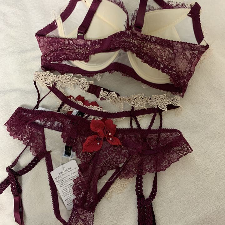 サルート 店舗限定 3点セット - メルカリ