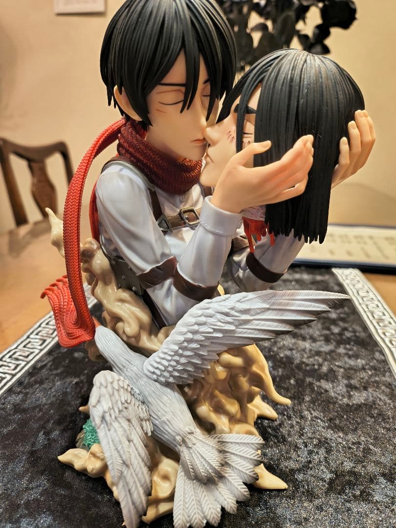 進撃の巨人　ミカサ&エレン　フィギュア　Season3