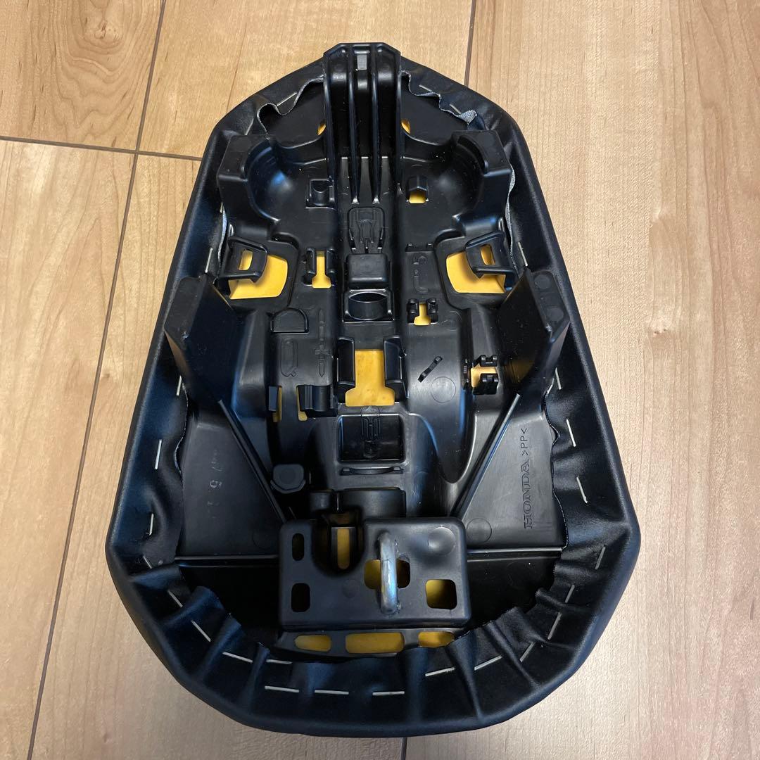 ホンダCBR1000RR SC77 純正タンデムシート - メルカリ