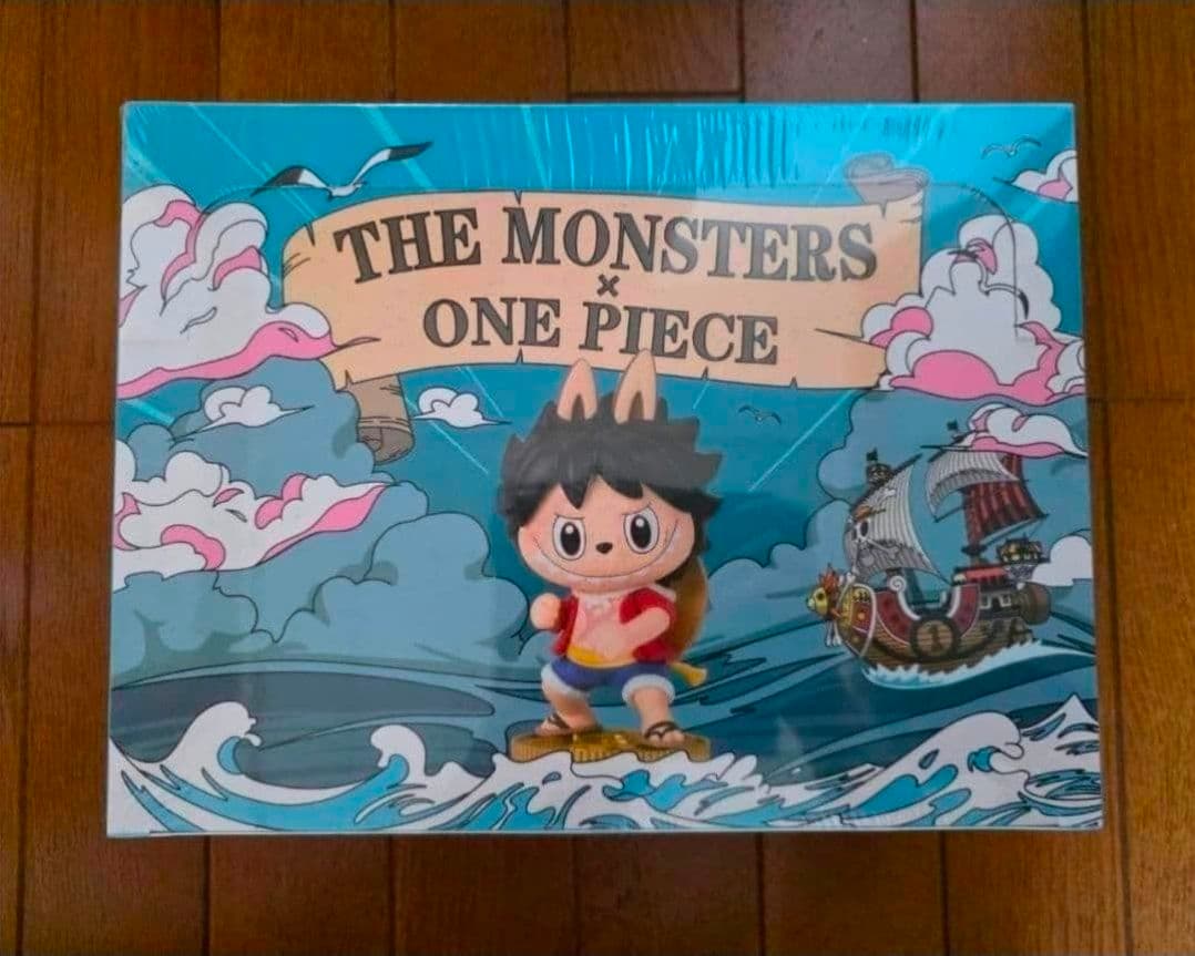 すぐ発送可能　新品 POPMART正規品ONE PIECE x LABUBU