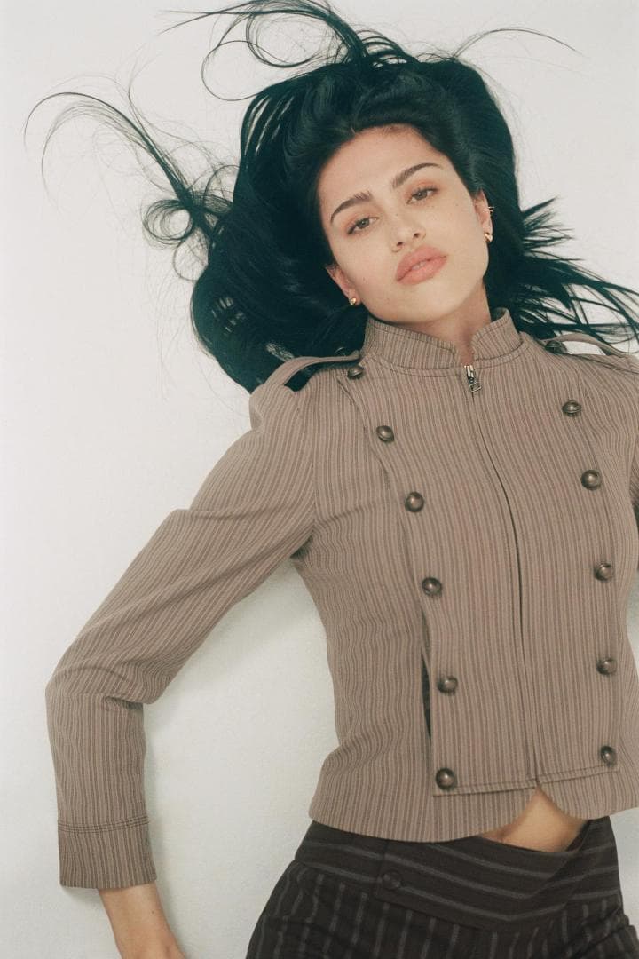 新品 ZARA ストライプ柄フィットブレザー L ナポレオン - メルカリ