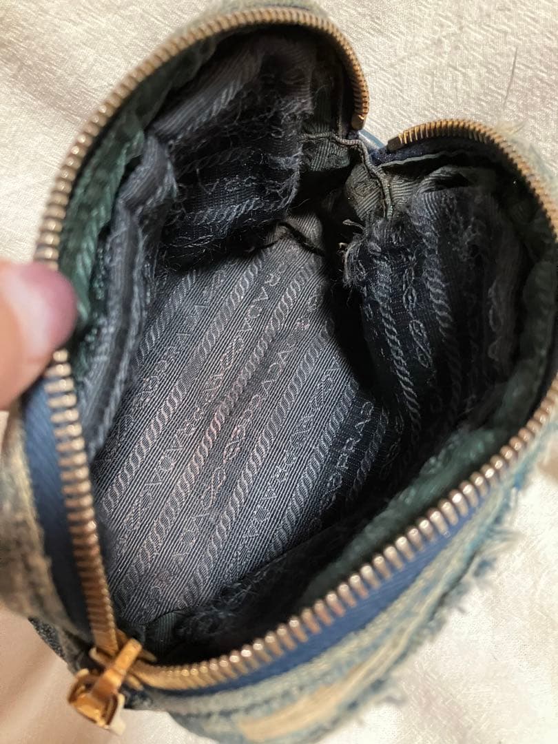 プラダ PRADA デニム ポーチ 青 ダメージジーンズ C99113453 - バッグ