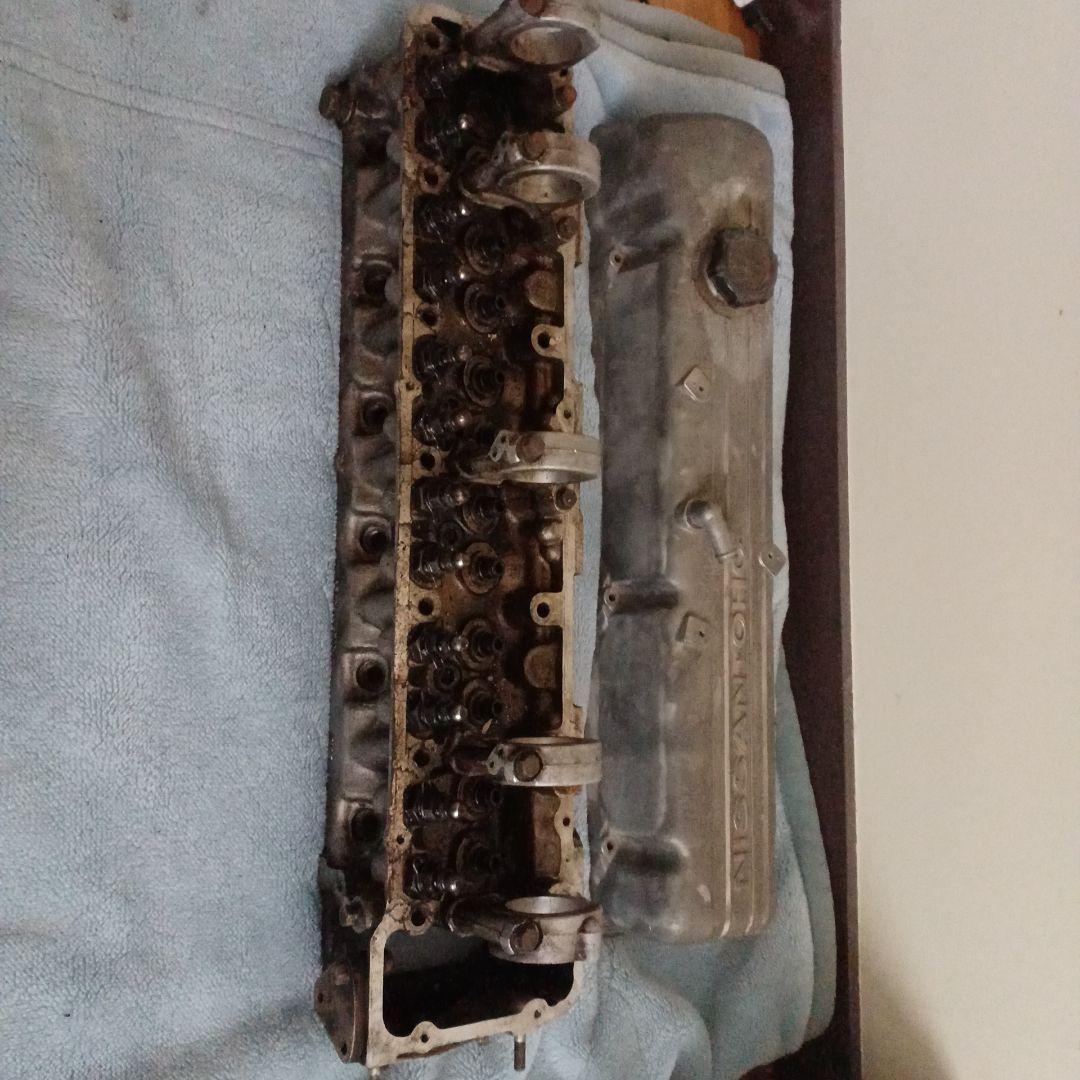 L28ヘッド、カムカバー、