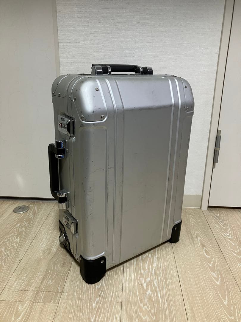 ゼロハリバートンZERO HALLIBURTON スーツケース 31L 2輪 - メルカリ