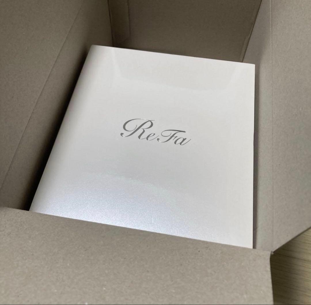 リファカラット 美顔ローラー 箱、ギャランティカード付き - メルカリ