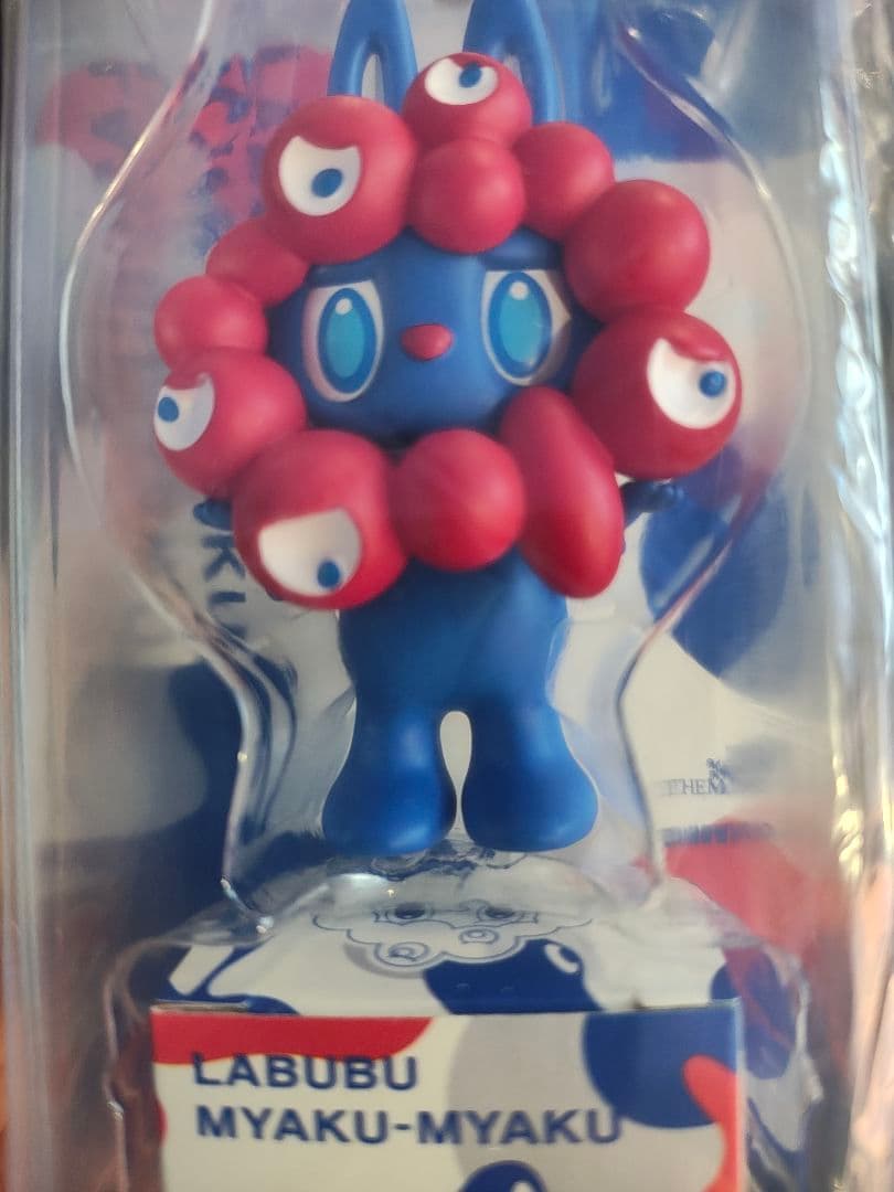大阪関西万博限定　LABUBU MYAKU-MYAKU　ストラップ付フィギュア