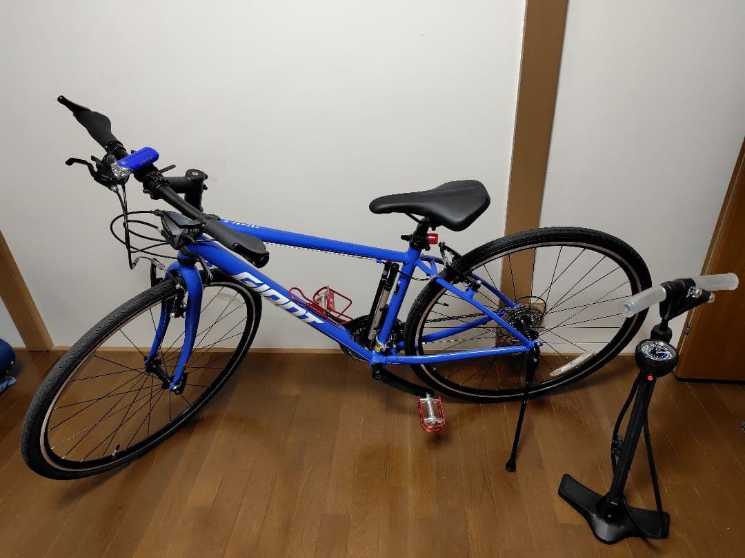 【手渡し限定】早い者勝ち！！GIANT ESCAPE R3 2024年モデル GIANT(ジャイアント) ESCAPE R3(エスケープ アール3) 2024年モデル