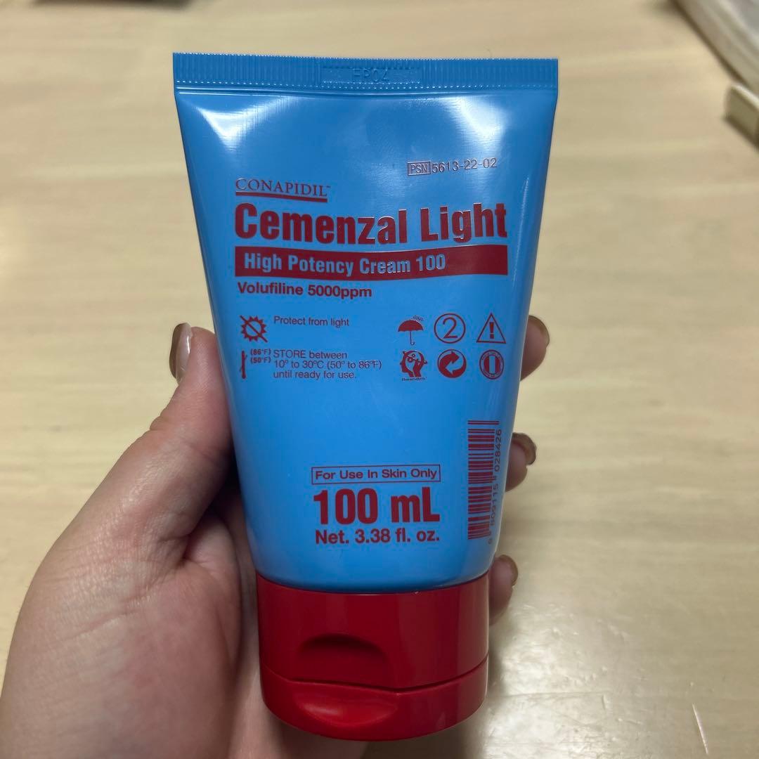 フェイスクリーム Cemenzal Light High Potency Cream