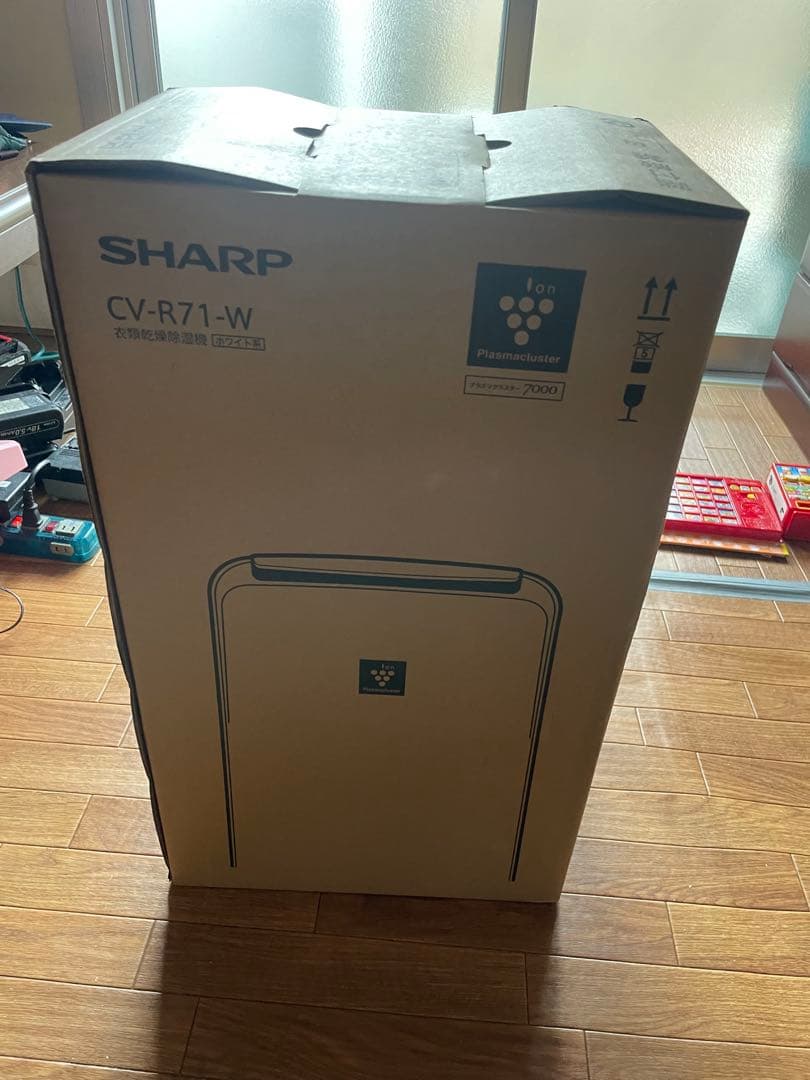 シャープ 衣類乾燥 除湿機 CV-R71-W