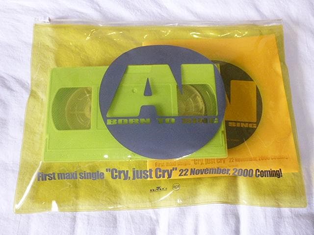 ■激レア！AI（アイ）Cry, just Cry プロモCD＋VHSビデオセット Amazon.co.jp 売れ筋ランキング: undefined の中で最も人気のある商品です